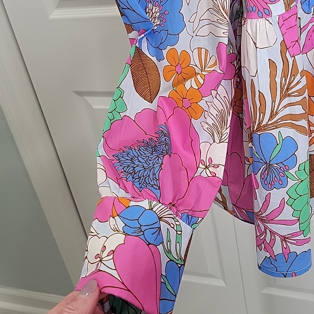 TUCKERNUCK Wild Rhapsody Baskin Floral Tie Top Size Medium - Picture 8 of 13